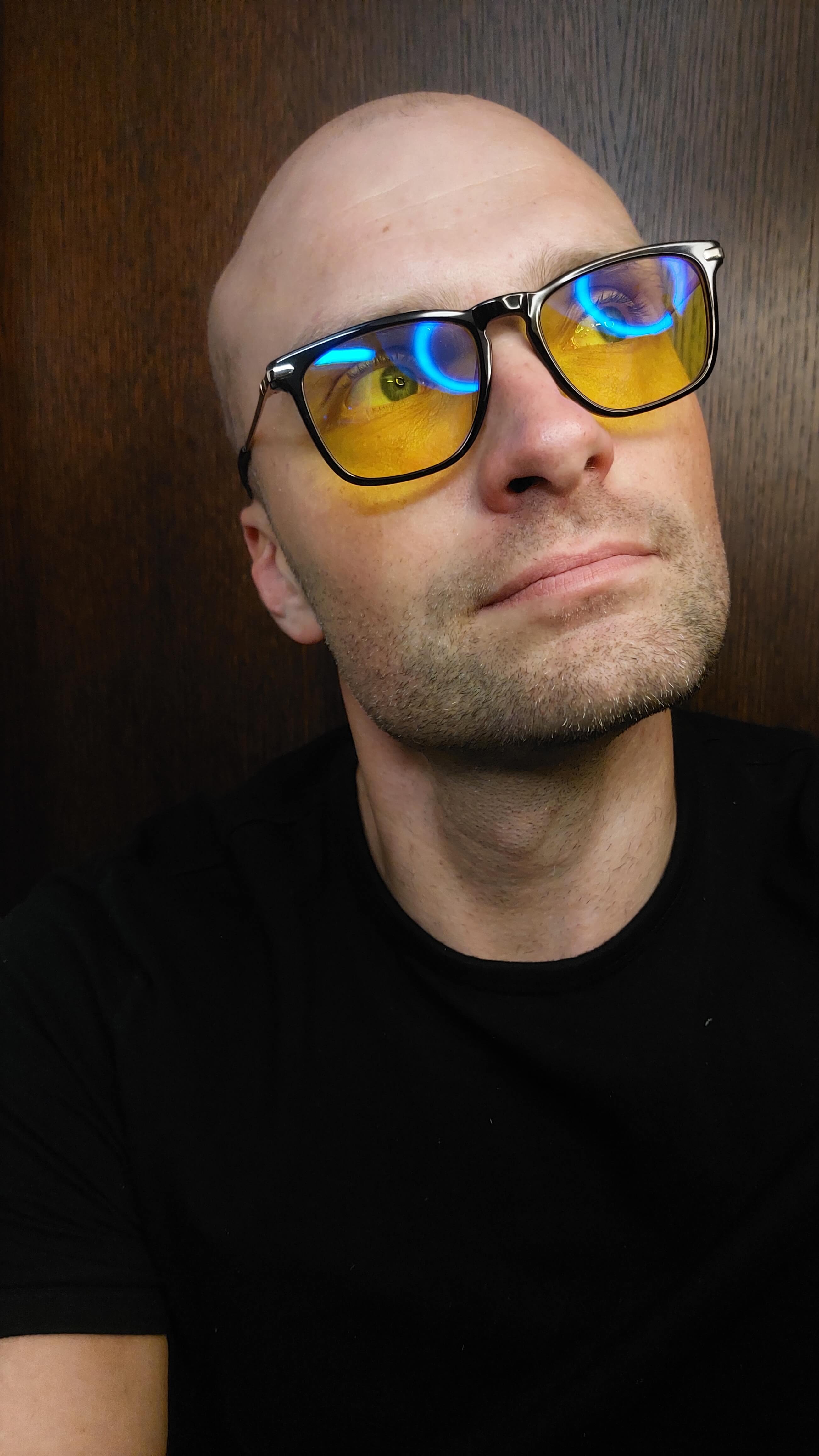 "Jax Fookus" unisex blue light glasses for daytime use