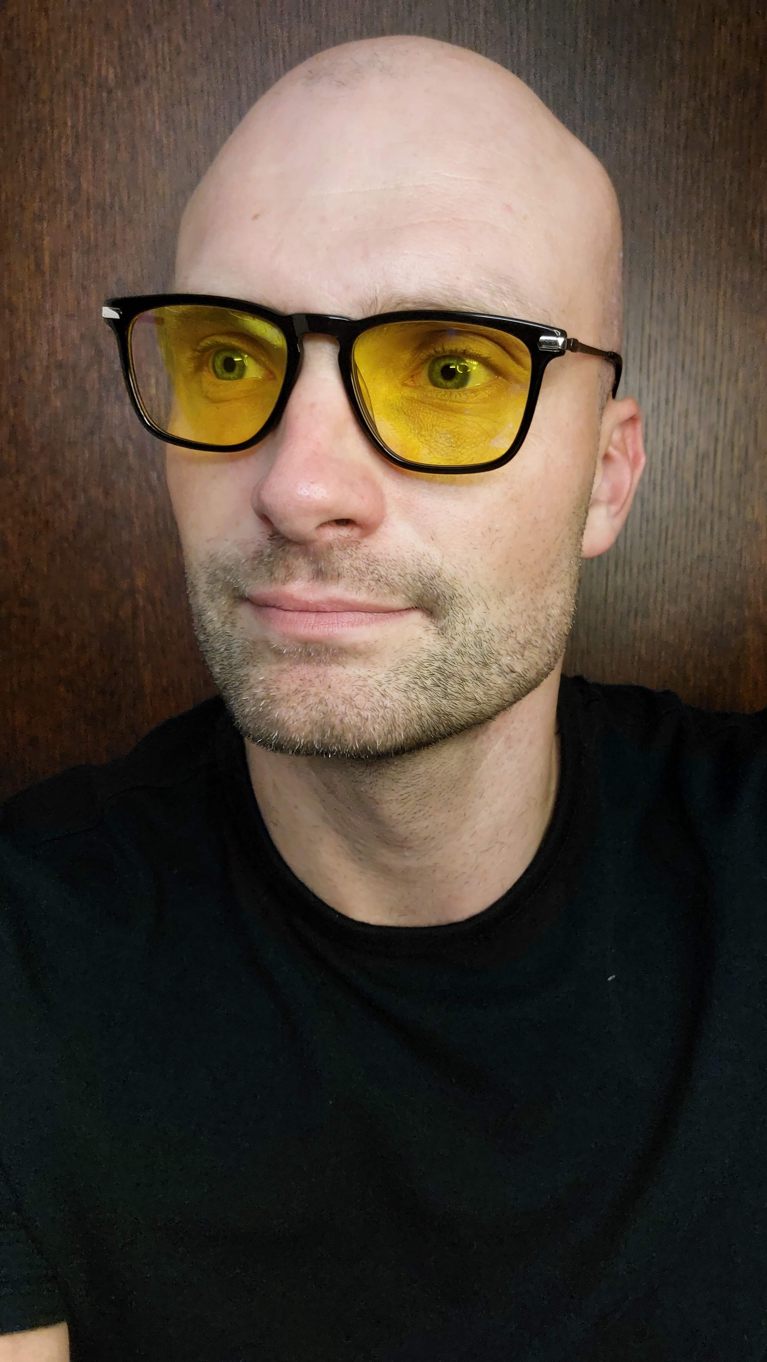 "Jax Fookus" unisex blue light glasses for daytime use